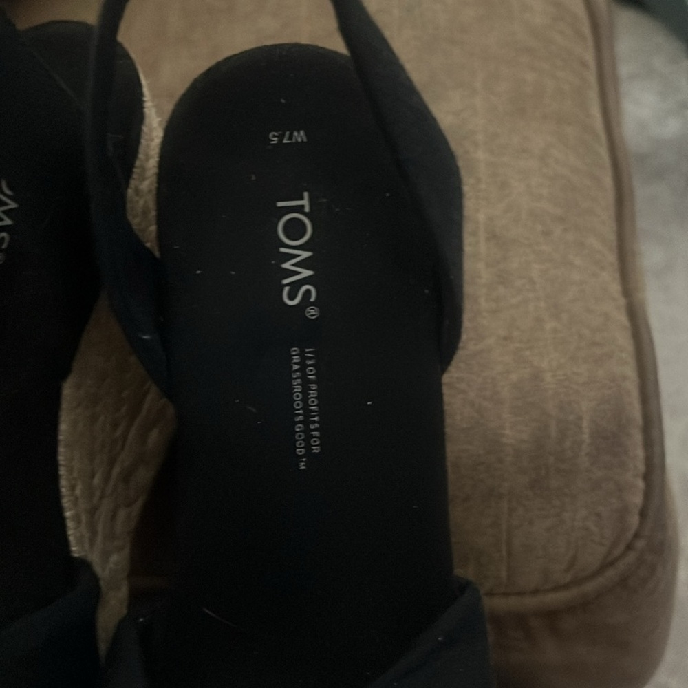 Women's Black Espadrille Sandals - Picture 7 of 11